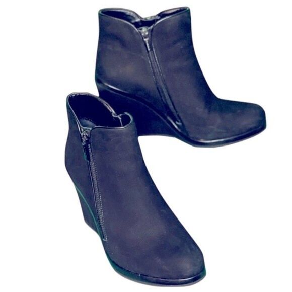 Vince Camuto booties​ - Picture 1 of 8